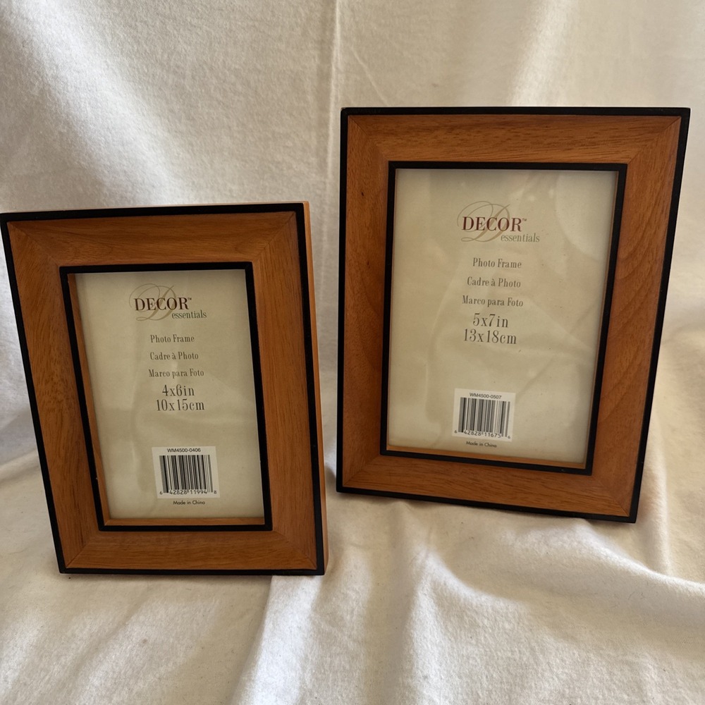 Solid Wood Deep PICTURE FRAMES Lot (2) Decor Essentials  5x7 & 4x6" Standing NEW